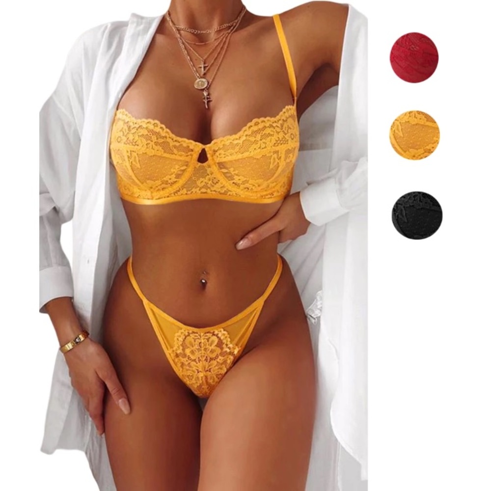Lingerie Set - lace bra and panty in Yellow lace
